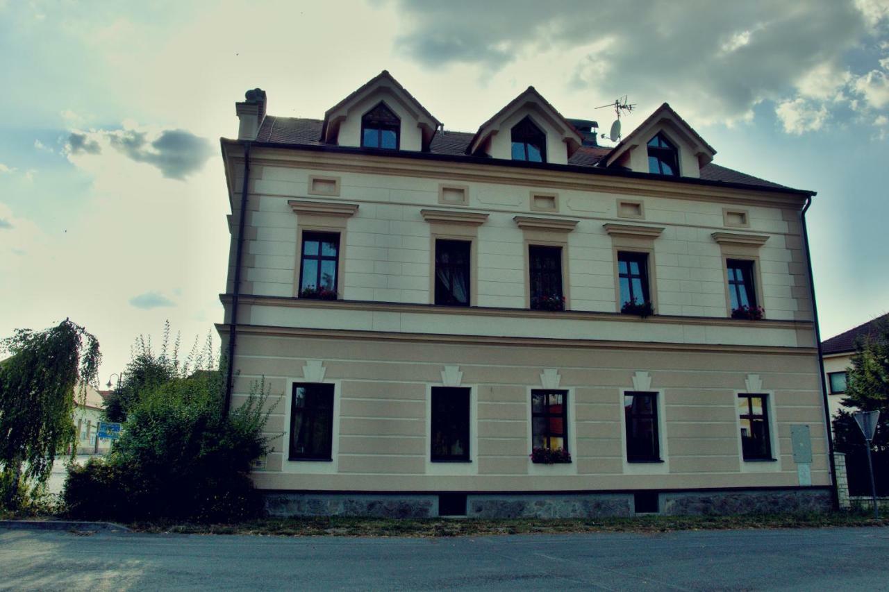 Penzion Haydnuv Dum Dolní Lukavice Exterior foto